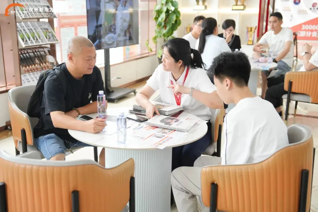 浙江中考分数线出来后,不少初中生扎堆杭州新东方,原因是……-第5张图片-四季读书网 浙江中考分数线出来后,不少初中生扎堆杭州新东方,原因是……-第5张图片-四季读书网