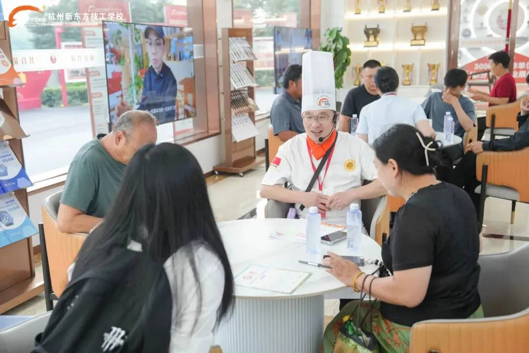 浙江中考分数线出来后,不少初中生扎堆杭州新东方,原因是……-第11张图片-四季读书网 浙江中考分数线出来后,不少初中生扎堆杭州新东方,原因是……-第11张图片-四季读书网