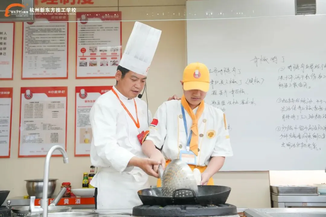 浙江中考分数线出来后,不少初中生扎堆杭州新东方,原因是……-第16张图片-四季读书网 浙江中考分数线出来后,不少初中生扎堆杭州新东方,原因是……-第16张图片-四季读书网