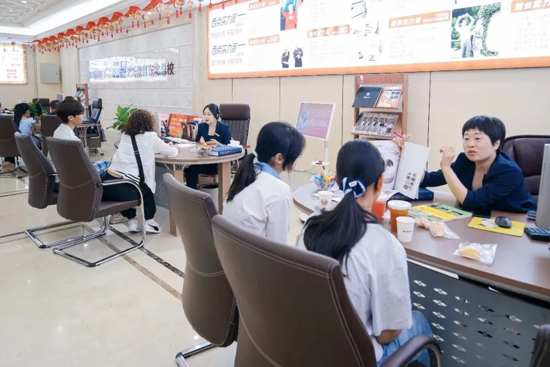 中考出分中!阜新、锦州、葫芦岛、营口、盘锦、铁岭、丹东...正在择校的生家长看过来!-第8张图片-四季读书网 中考出分中!阜新、锦州、葫芦岛、营口、盘锦、铁岭、丹东...正在择校的生家长看过来!-第8张图片-四季读书网