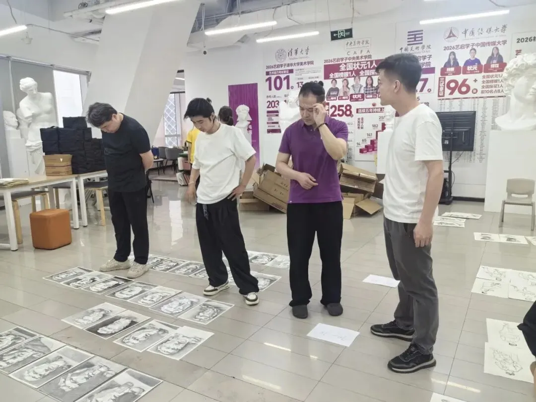 艺启美术· 2026美术中考模考纪实,以考促练!-第9张图片-四季读书网 艺启美术· 2026美术中考模考纪实,以考促练!-第9张图片-四季读书网