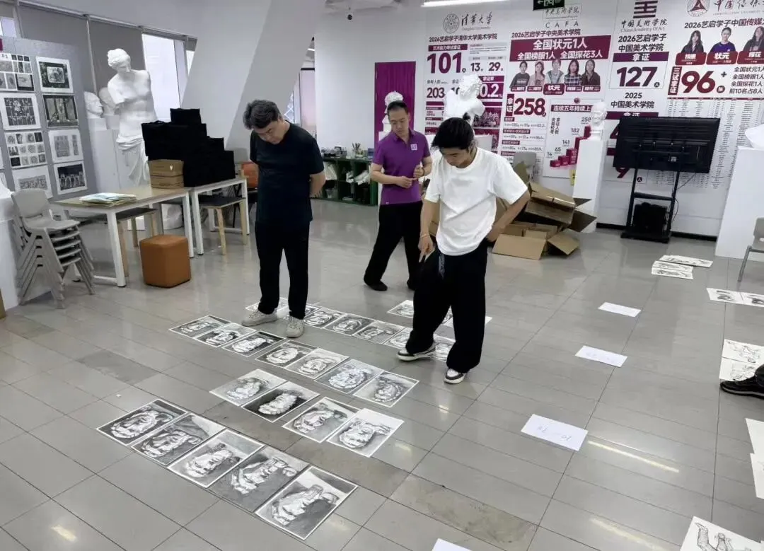 艺启美术· 2026美术中考模考纪实,以考促练!-第10张图片-四季读书网 艺启美术· 2026美术中考模考纪实,以考促练!-第10张图片-四季读书网