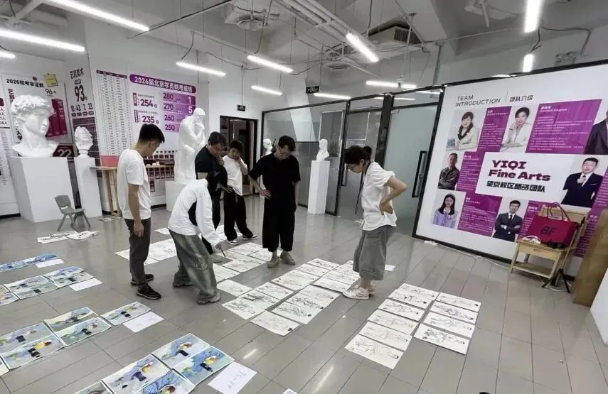 艺启美术· 2026美术中考模考纪实,以考促练!-第13张图片-四季读书网 艺启美术· 2026美术中考模考纪实,以考促练!-第13张图片-四季读书网