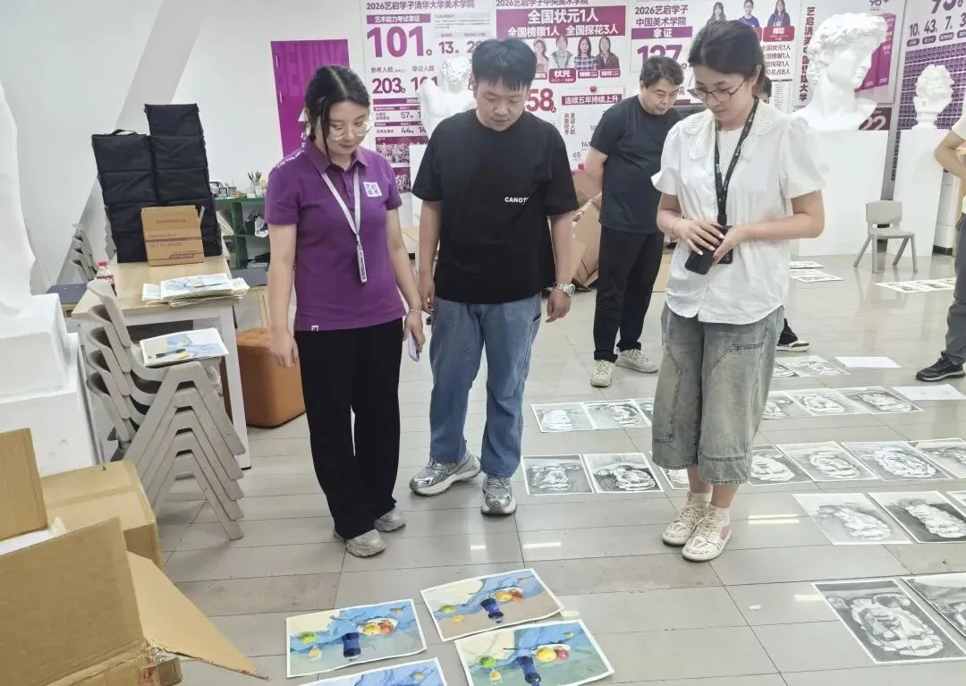 艺启美术· 2026美术中考模考纪实,以考促练!-第15张图片-四季读书网 艺启美术· 2026美术中考模考纪实,以考促练!-第15张图片-四季读书网