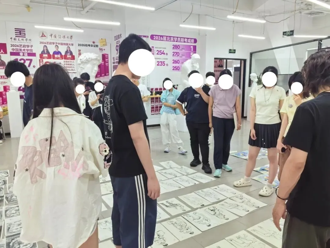 艺启美术· 2026美术中考模考纪实,以考促练!-第20张图片-四季读书网 艺启美术· 2026美术中考模考纪实,以考促练!-第20张图片-四季读书网