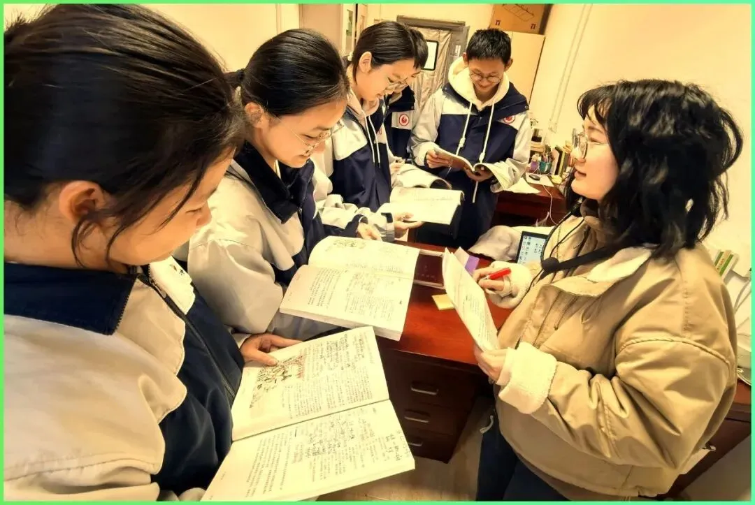 后来居上!龙泉中学中考录取分领跑全域,沙洋县、京山市步步紧逼-第2张图片-四季读书网 后来居上!龙泉中学中考录取分领跑全域,沙洋县、京山市步步紧逼-第2张图片-四季读书网