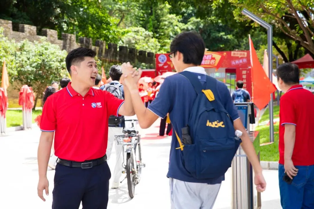 转载|中考首日!香洲少年,上场!-第16张图片-四季读书网 转载|中考首日!香洲少年,上场!-第16张图片-四季读书网