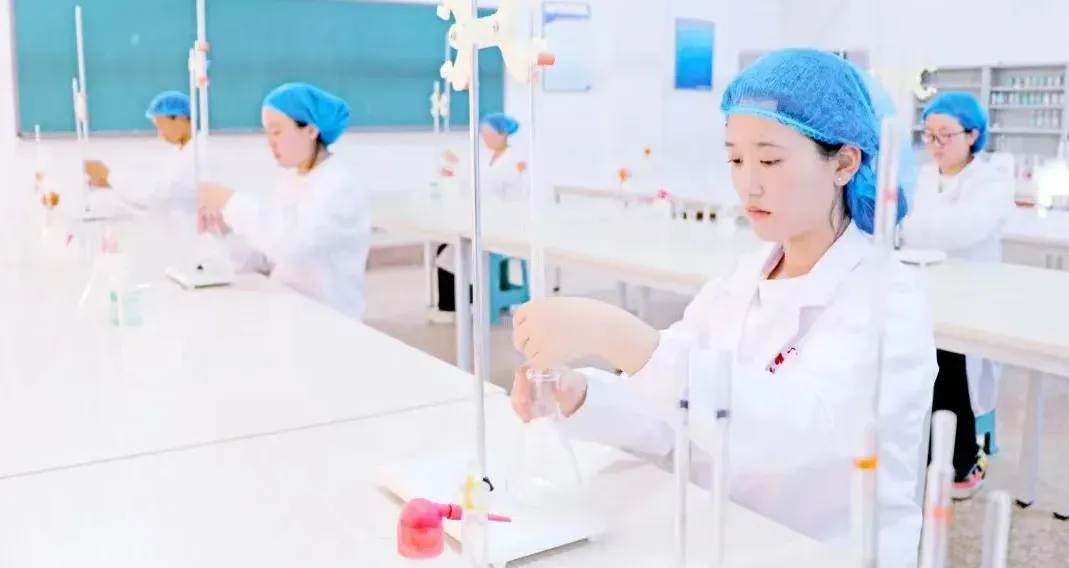 中考多少分才能报昆明市卫校 || 2026年昆明市卫生学校招生-第15张图片-四季读书网 中考多少分才能报昆明市卫校 || 2026年昆明市卫生学校招生-第15张图片-四季读书网