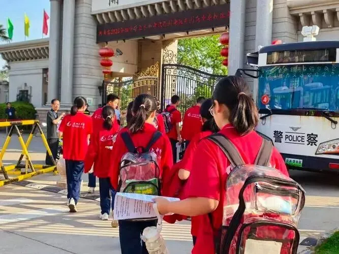 河南中考怪现象:数理化接近满分却上不了好高中?出分后这个判断很关键!-第3张图片-四季读书网