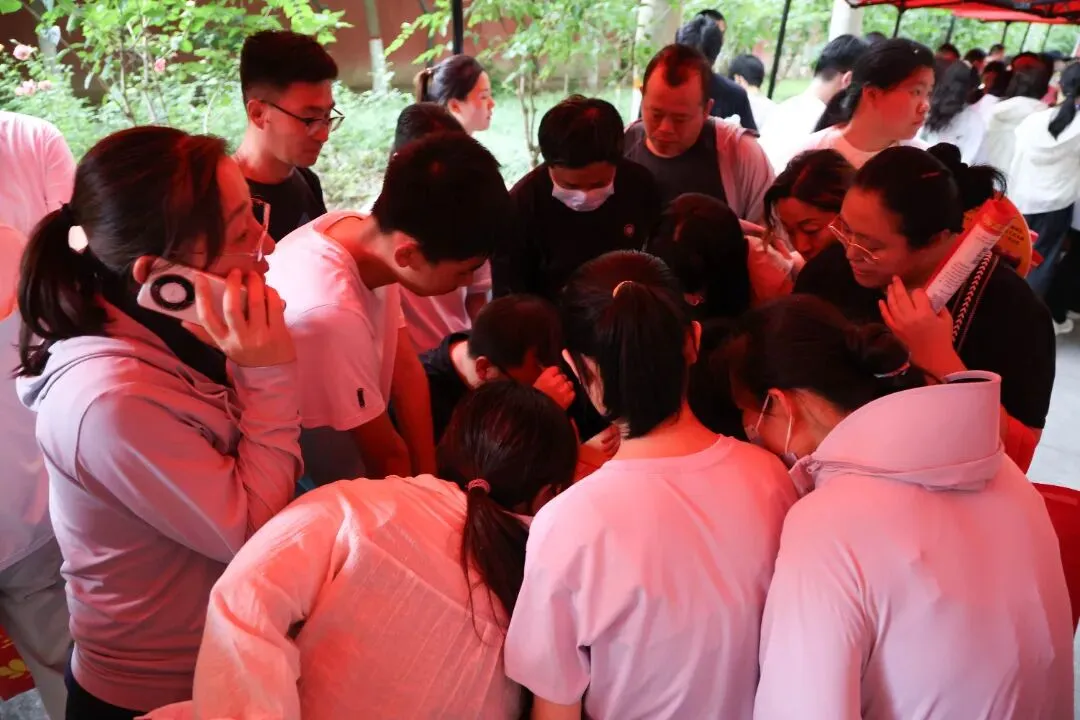 万余人参会!引爆全城!中考志愿填报咨询会圆满举行!-第87张图片-四季读书网