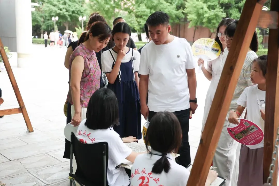 万余人参会!引爆全城!中考志愿填报咨询会圆满举行!-第118张图片-四季读书网