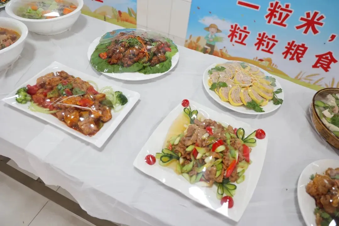 万余人参会!引爆全城!中考志愿填报咨询会圆满举行!-第129张图片-四季读书网