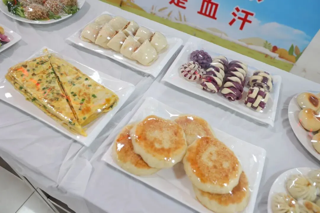 万余人参会!引爆全城!中考志愿填报咨询会圆满举行!-第139张图片-四季读书网