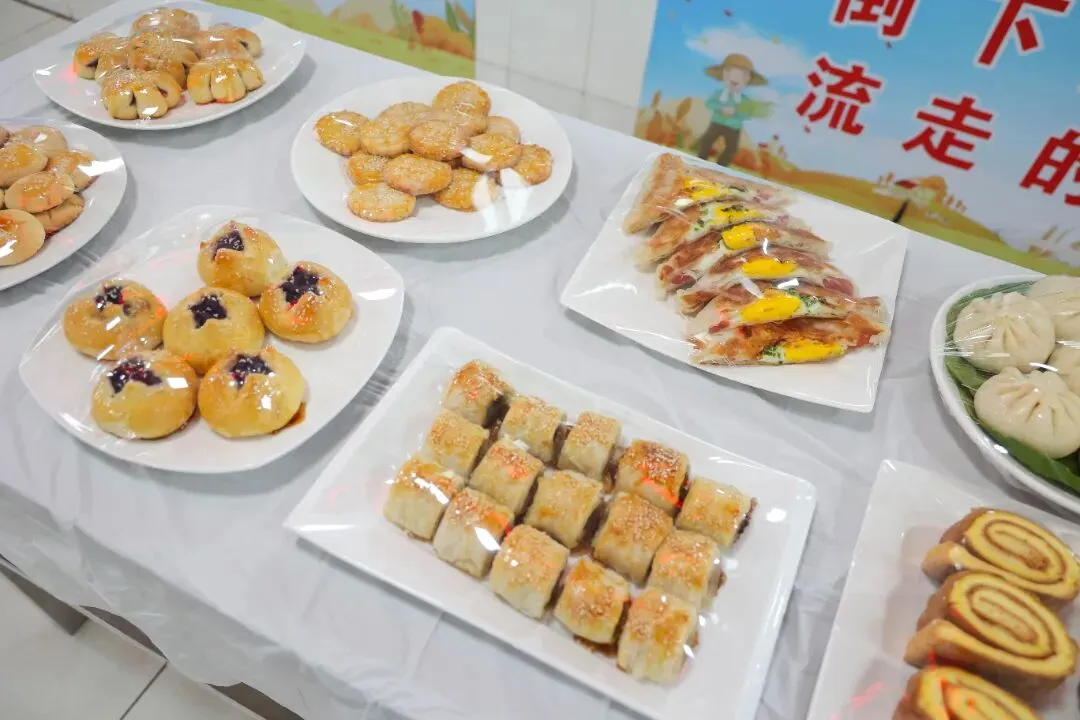 万余人参会!引爆全城!中考志愿填报咨询会圆满举行!-第141张图片-四季读书网