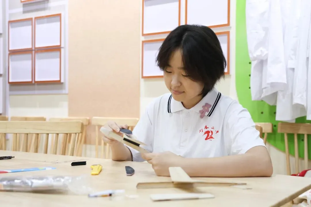 万余人参会!引爆全城!中考志愿填报咨询会圆满举行!-第160张图片-四季读书网