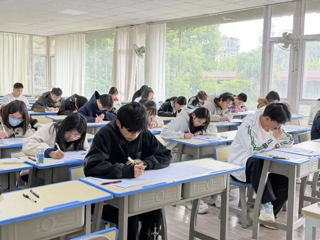 云南中考复读招生简章‖唯一实行精品小班签约保分教学的培训学校-第9张图片-四季读书网