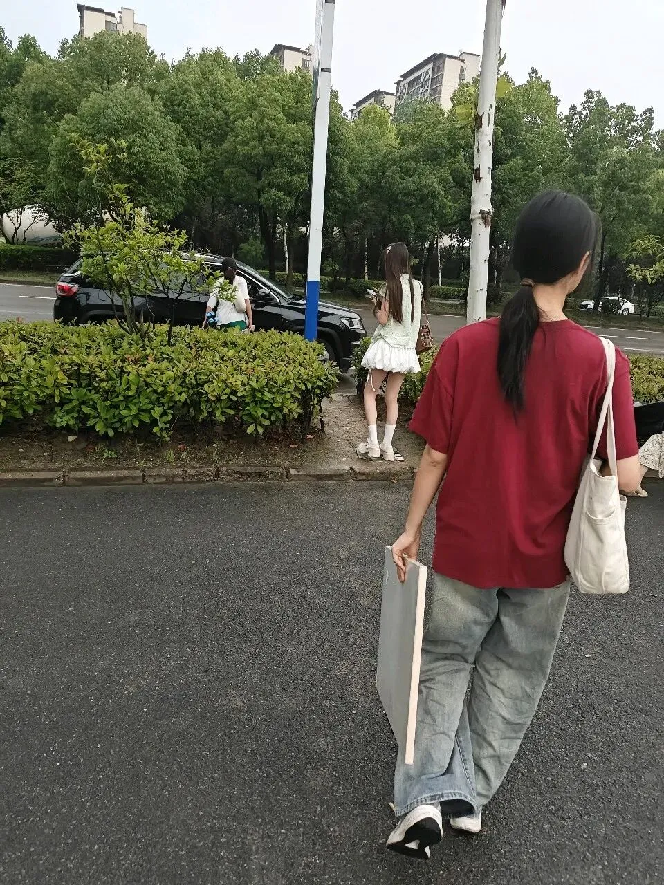 中考出分前,我逼零基础的丫头去考艺术合格证:怕她失利,却意外发现了天赋-第1张图片-四季读书网