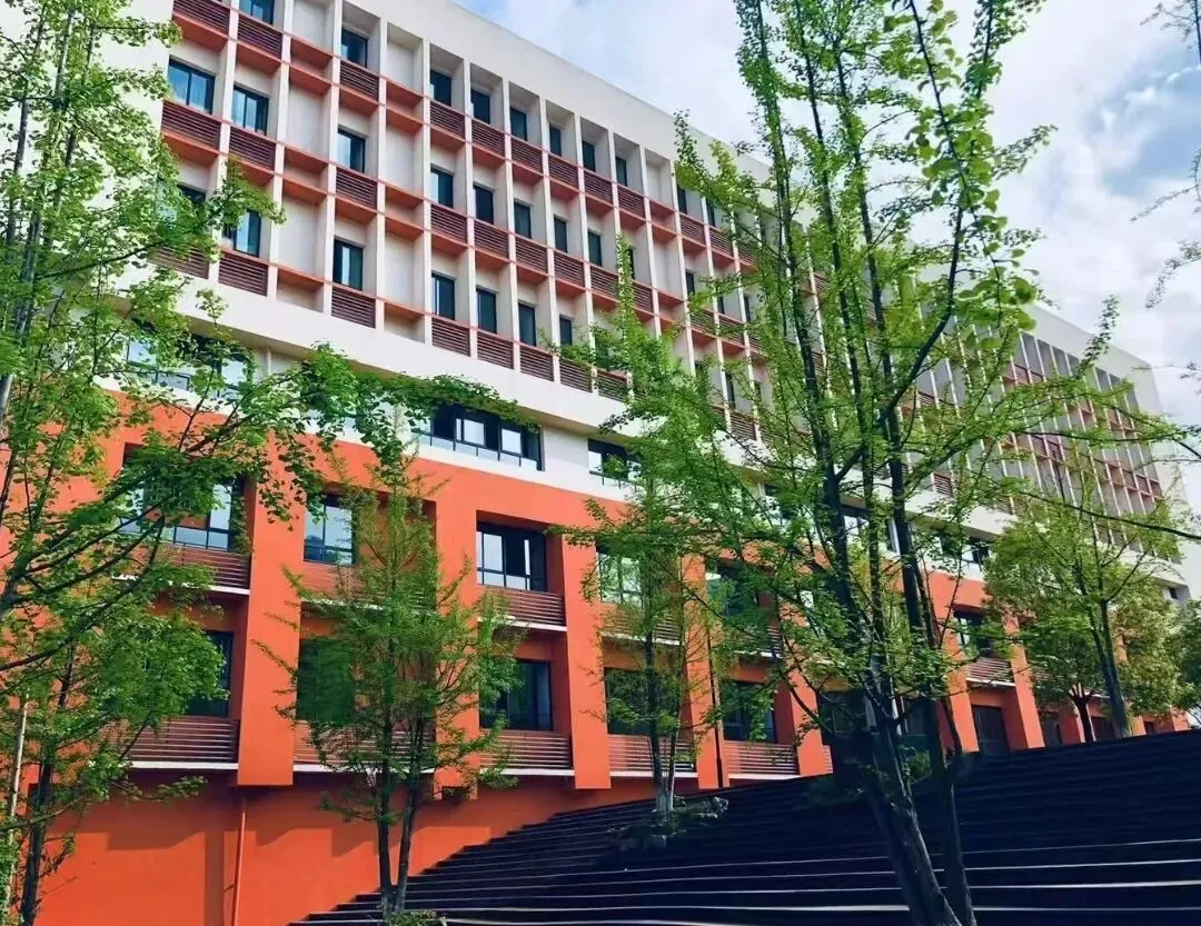 中考后找中职学校,选三年制还是五年制专业?区别在哪里?-第6张图片-四季读书网 中考后找中职学校,选三年制还是五年制专业?区别在哪里?-第6张图片-四季读书网