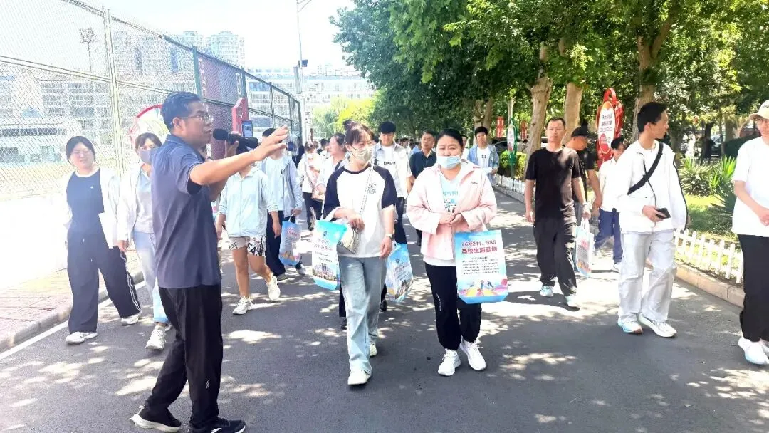 盛况空前!直击衡水十四中2026中考招生咨询会火热现场!-第12张图片-四季读书网 盛况空前!直击衡水十四中2026中考招生咨询会火热现场!-第12张图片-四季读书网