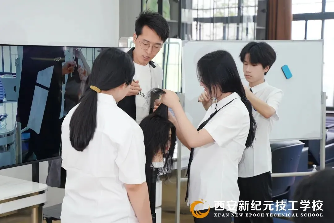中考出分焦虑刷屏!文化课薄弱别硬冲普高,2026另一条成才路家长必看-第12张图片-四季读书网