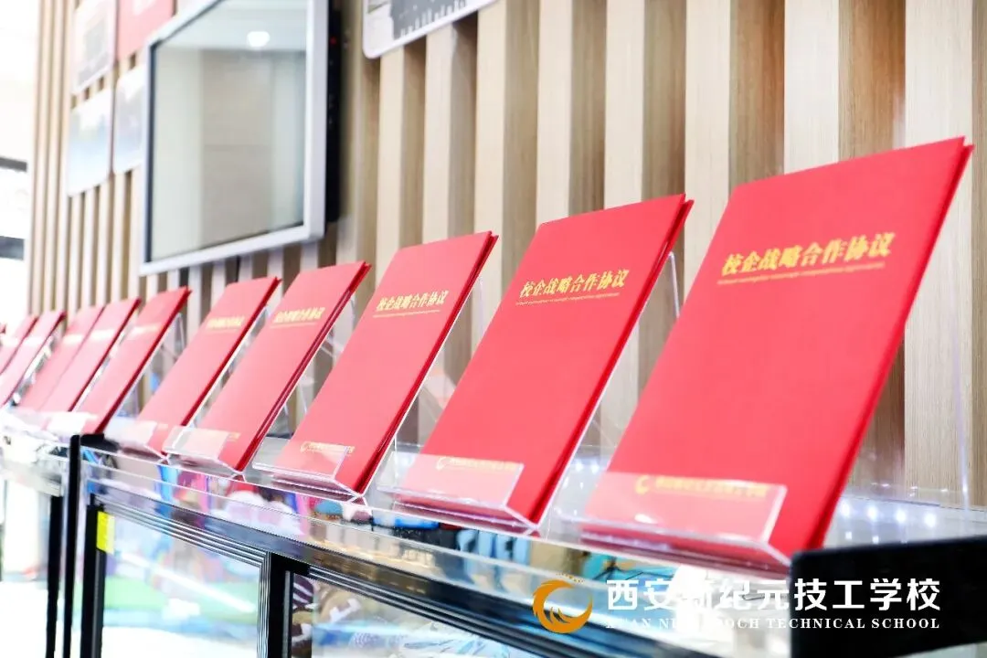 中考出分焦虑刷屏!文化课薄弱别硬冲普高,2026另一条成才路家长必看-第28张图片-四季读书网