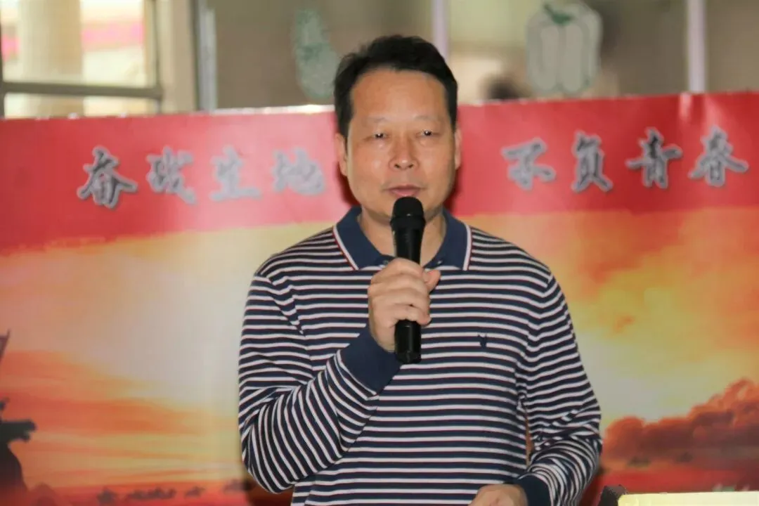 奋斗的青春最美丽——我校隆重举行中考动员大会-第41张图片-四季读书网 奋斗的青春最美丽——我校隆重举行中考动员大会-第41张图片-四季读书网