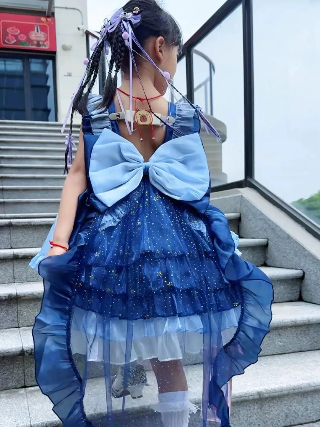 女儿迎来六岁生日,好朋友故意送她两套试卷,已经做好心理打算,结果看到正真的礼物,一下子便喜笑颜开.-第4张图片-四季读书网 女儿迎来六岁生日,好朋友故意送她两套试卷,已经做好心理打算,结果看到正真的礼物,一下子便喜笑颜开.-第4张图片-四季读书网