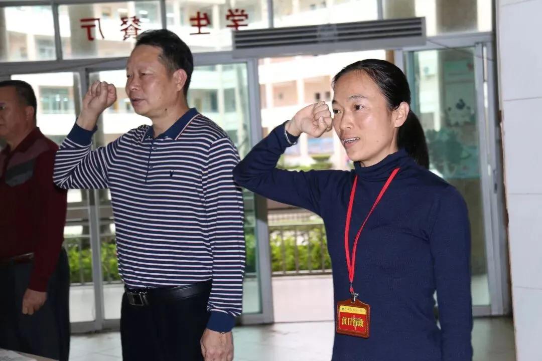 奋斗的青春最美丽——我校隆重举行中考动员大会-第51张图片-四季读书网 奋斗的青春最美丽——我校隆重举行中考动员大会-第51张图片-四季读书网