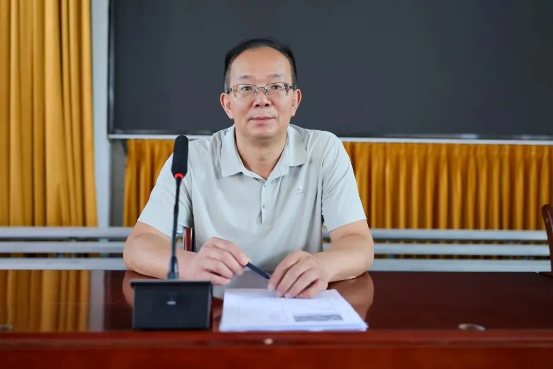 范亭中学举办中考志愿填报指导会-第10张图片-四季读书网