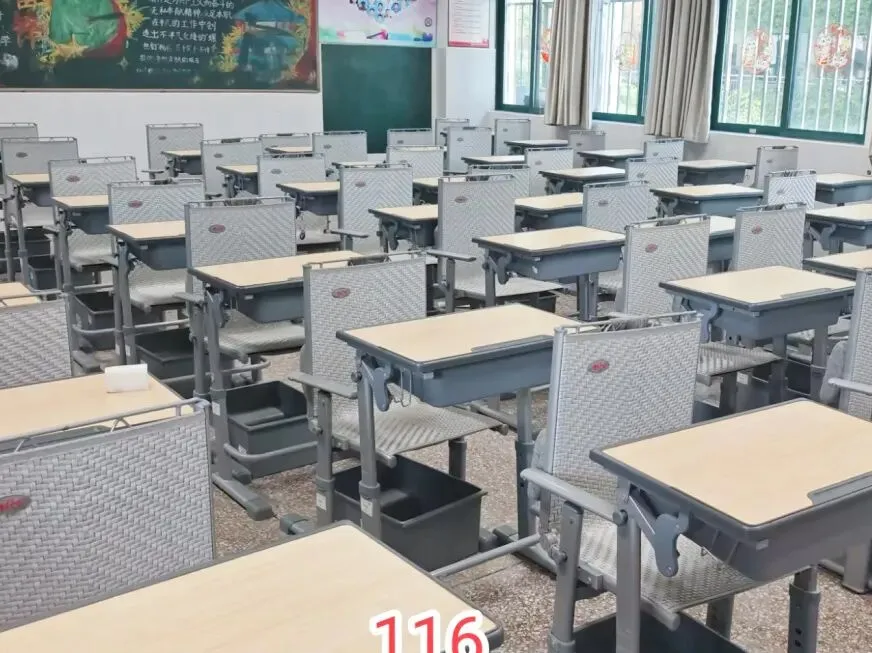 劳动砺心智,洁净助中考——我校期末“搬家式”大扫除活动践行“做美好生活合伙人”理念-第64张图片-四季读书网 劳动砺心智,洁净助中考——我校期末“搬家式”大扫除活动践行“做美好生活合伙人”理念-第64张图片-四季读书网