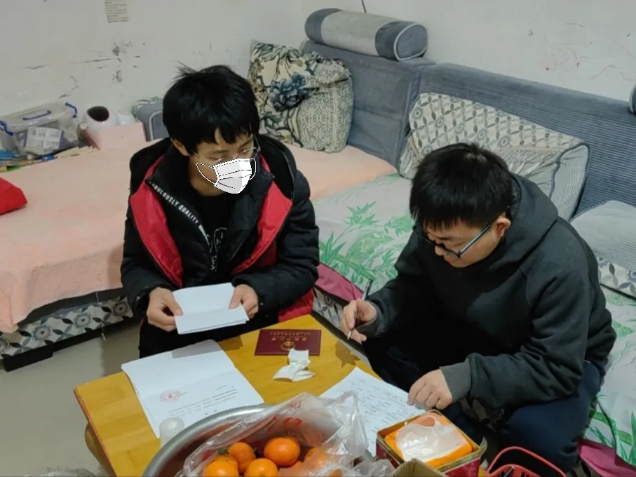 这些困境孩子的中考成绩单,也是写给你的一封回信-第3张图片-四季读书网