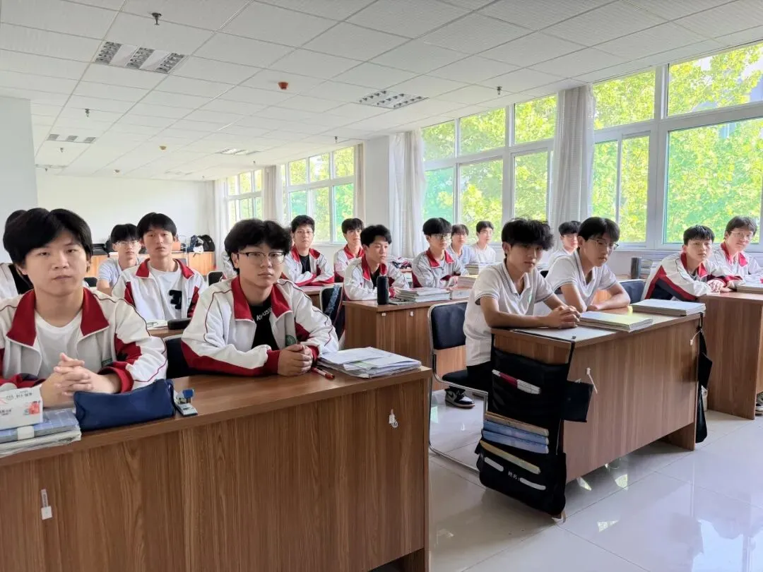 中考择校必看|不止普高一条路!职教高考、夏季高考在这里都能实现-第9张图片-四季读书网 中考择校必看|不止普高一条路!职教高考、夏季高考在这里都能实现-第9张图片-四季读书网
