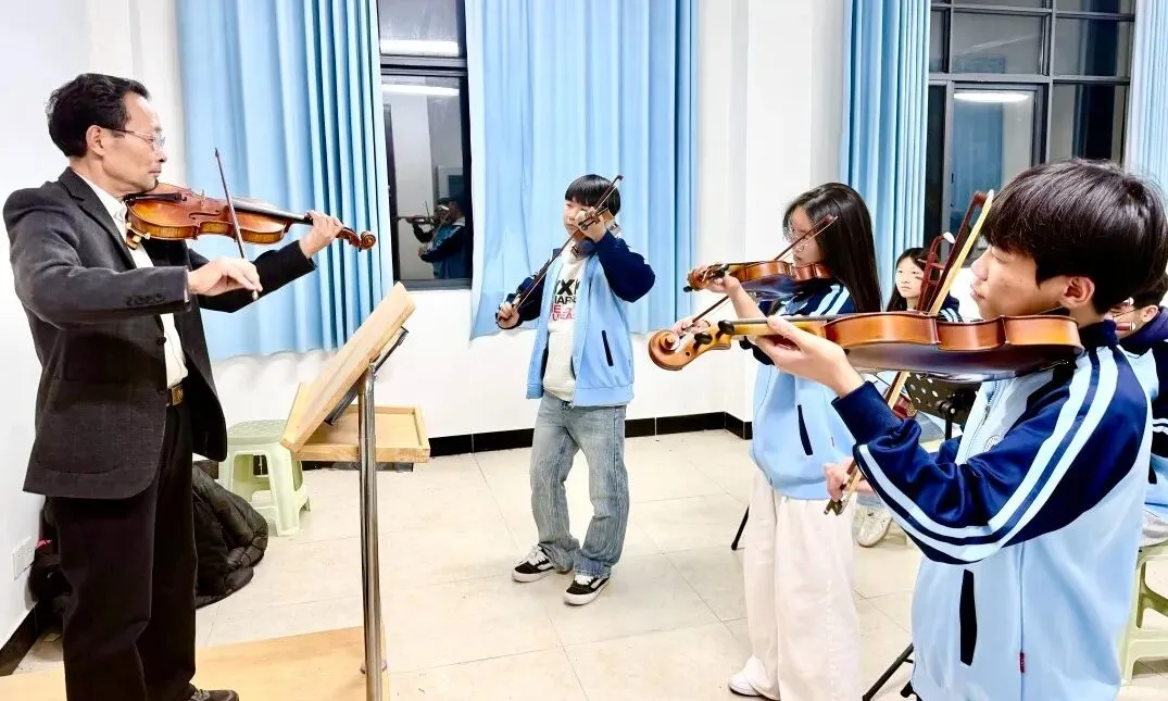 中考必看!来宾市金秋实验学校2026 招生、奖助、填报全攻略-第13张图片-四季读书网
