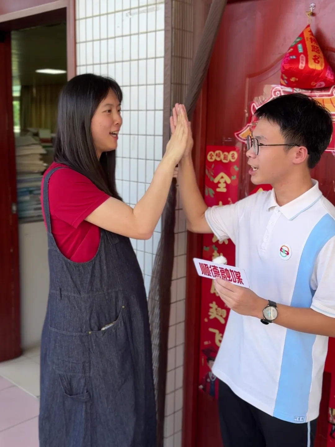中考顺利收官 少年继续闪闪发光-第5张图片-四季读书网 中考顺利收官 少年继续闪闪发光-第5张图片-四季读书网