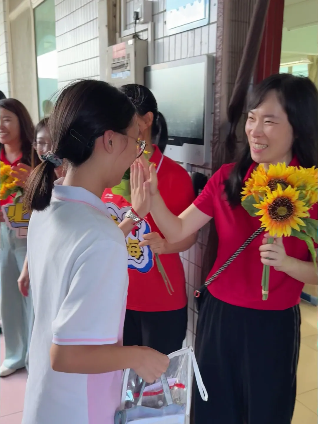 中考顺利收官 少年继续闪闪发光-第9张图片-四季读书网 中考顺利收官 少年继续闪闪发光-第9张图片-四季读书网