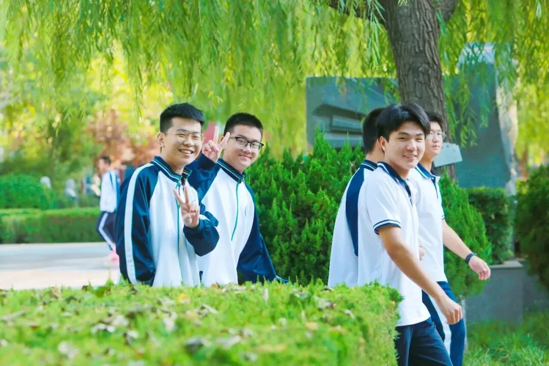 携手同行,共赴卓越——衡水中学致全体中考考生及家长-第8张图片-四季读书网 携手同行,共赴卓越——衡水中学致全体中考考生及家长-第8张图片-四季读书网