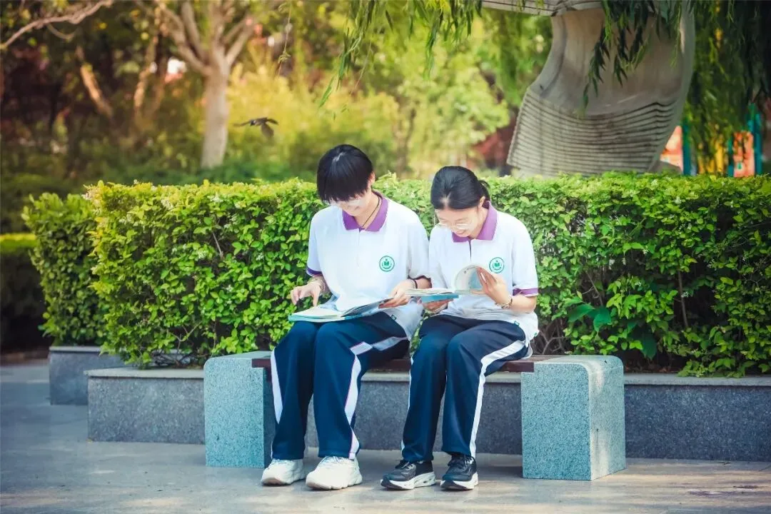 携手同行,共赴卓越——衡水中学致全体中考考生及家长-第13张图片-四季读书网 携手同行,共赴卓越——衡水中学致全体中考考生及家长-第13张图片-四季读书网