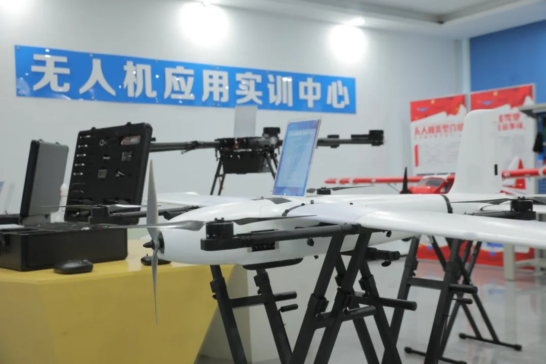 中考成绩出炉后,如何选择合适学校?家长必看 ,择校一定要到校实地考察!-第7张图片-四季读书网 中考成绩出炉后,如何选择合适学校?家长必看 ,择校一定要到校实地考察!-第7张图片-四季读书网