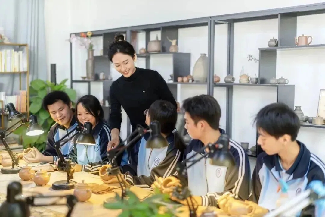 中考 C/C + 不是定局,读高中给孩子更多人生选择权-第7张图片-四季读书网 中考 C/C + 不是定局,读高中给孩子更多人生选择权-第7张图片-四季读书网