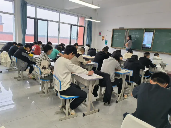 中考落榜别灰心!平度扬帆综高开启最后补录通道-第3张图片-四季读书网 中考落榜别灰心!平度扬帆综高开启最后补录通道-第3张图片-四季读书网