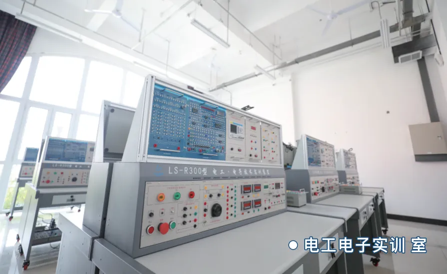 青航·校园|@全体青岛考生!中考志愿调整重要提醒~-第70张图片-四季读书网 青航·校园|@全体青岛考生!中考志愿调整重要提醒~-第70张图片-四季读书网