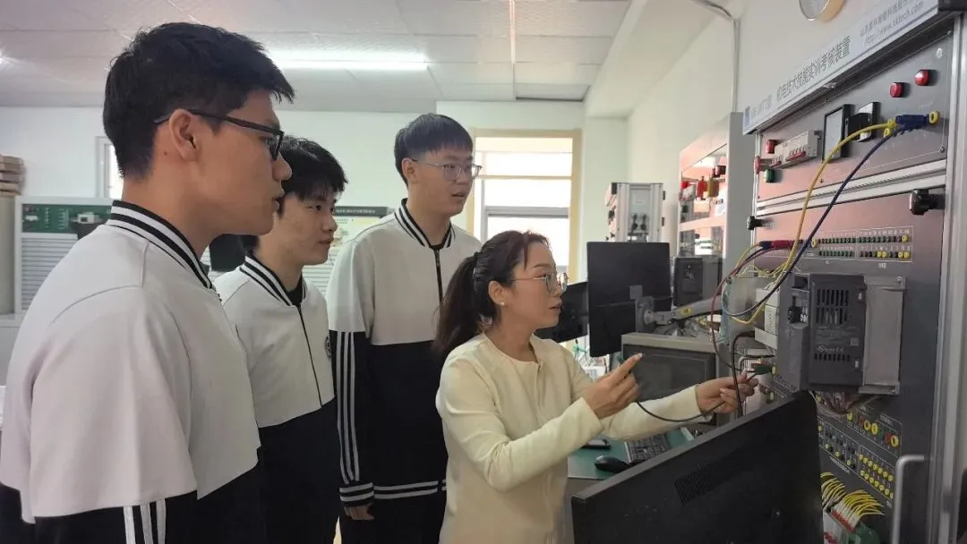 中考没过普高线,三年后她考上了本科-第34张图片-四季读书网 中考没过普高线,三年后她考上了本科-第34张图片-四季读书网