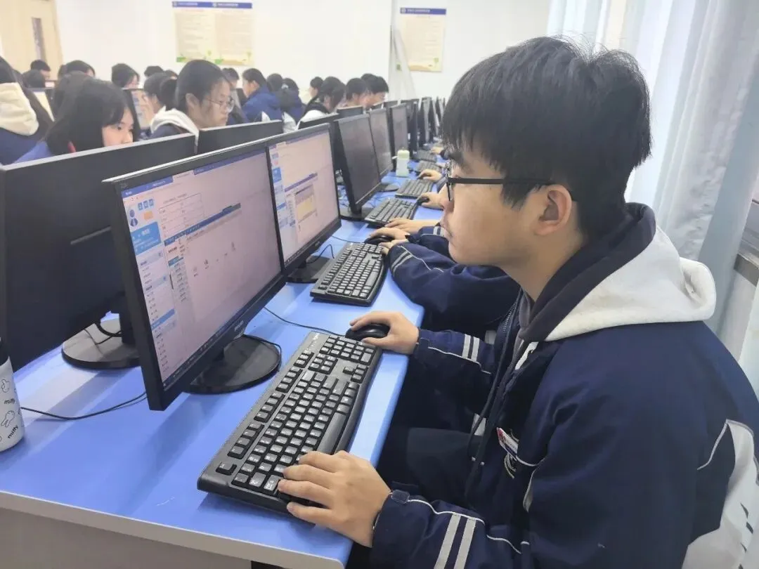 中考没过普高线,三年后她考上了本科-第40张图片-四季读书网 中考没过普高线,三年后她考上了本科-第40张图片-四季读书网