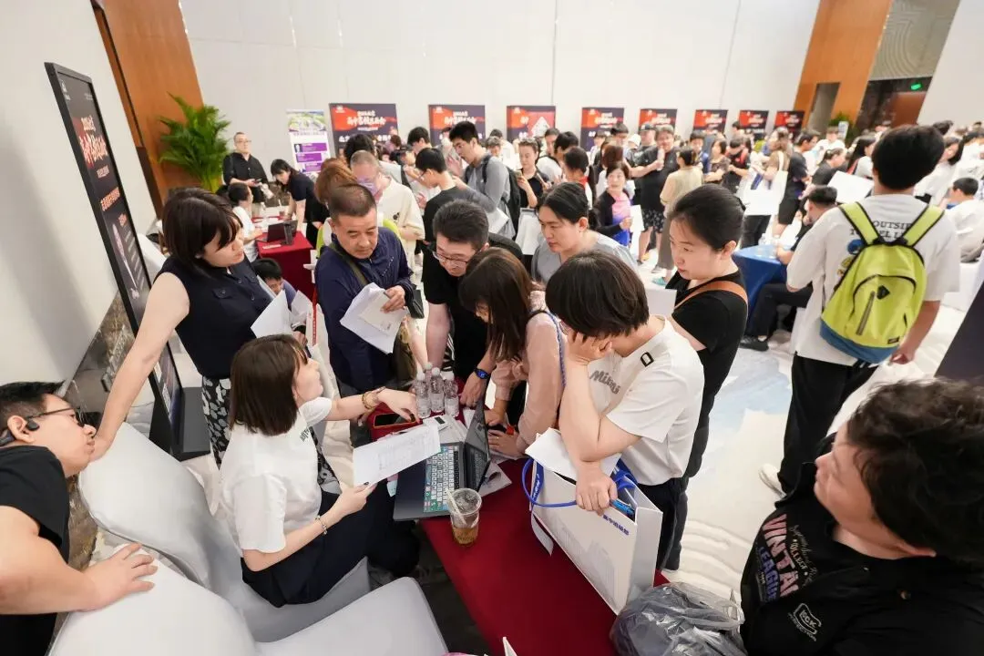 中考出分焦虑如何破?家庭教育与择校规划双向破局-第5张图片-四季读书网 中考出分焦虑如何破?家庭教育与择校规划双向破局-第5张图片-四季读书网