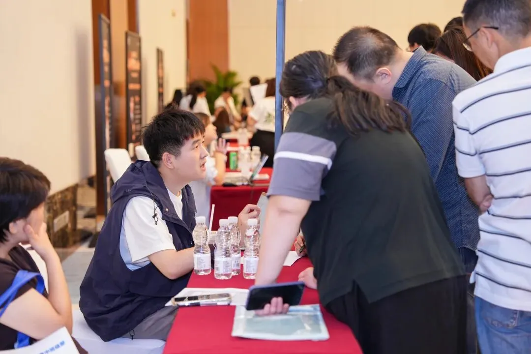 中考出分焦虑如何破?家庭教育与择校规划双向破局-第8张图片-四季读书网 中考出分焦虑如何破?家庭教育与择校规划双向破局-第8张图片-四季读书网