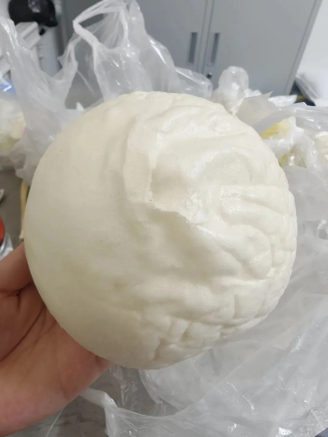 新疆中小学教师日常:中考落幕,在病房读懂老来伴的意义-第3张图片-四季读书网