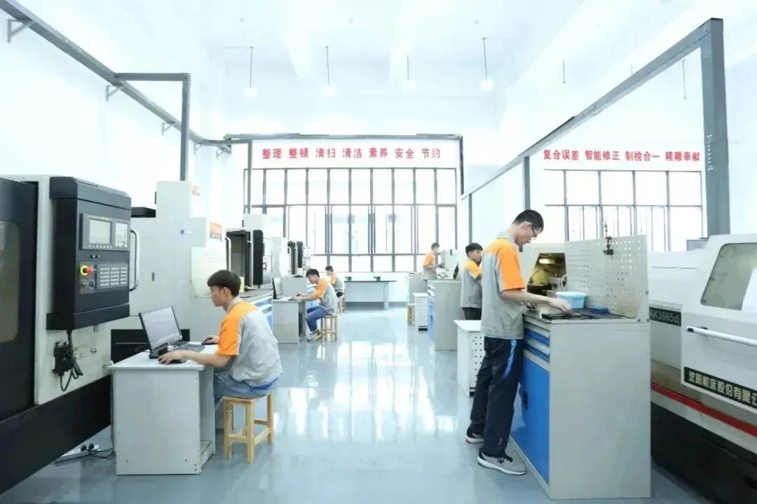 中考出分不用慌!国家公办院校龙岩技师学院让你就业升学有保障!-第2张图片-四季读书网