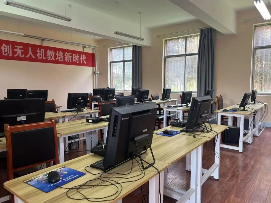 中考落榜不用慌!学一技之长,照样逆袭出彩人生-第11张图片-四季读书网 中考落榜不用慌!学一技之长,照样逆袭出彩人生-第11张图片-四季读书网