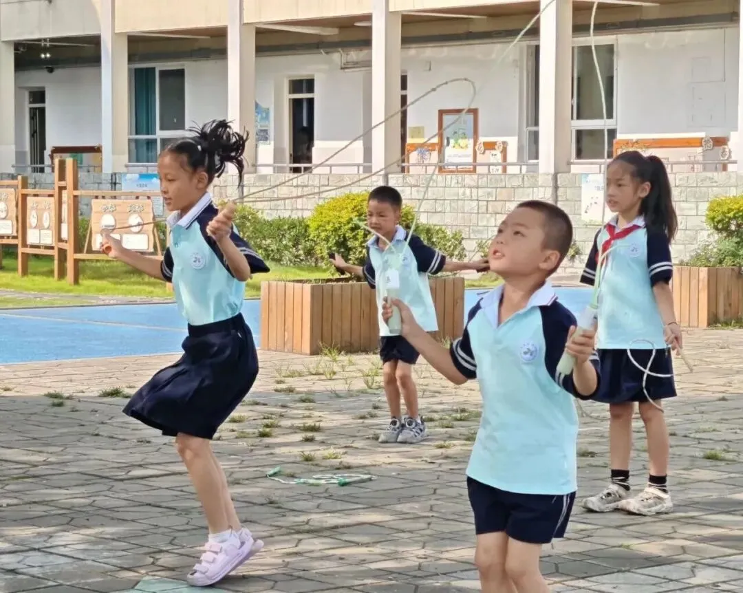 告别试卷!龙泉驿小学一、二年级用“玩”交出学期答卷②-第16张图片-四季读书网