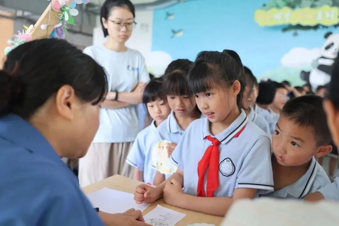 告别试卷!龙泉驿小学一、二年级用“玩”交出学期答卷②-第24张图片-四季读书网